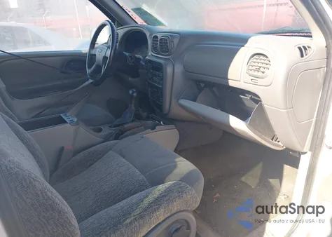 2002 Chevrolet Trailblazer Ls z USA, uszkodzony, nr VIN 1GNDT13S522192073